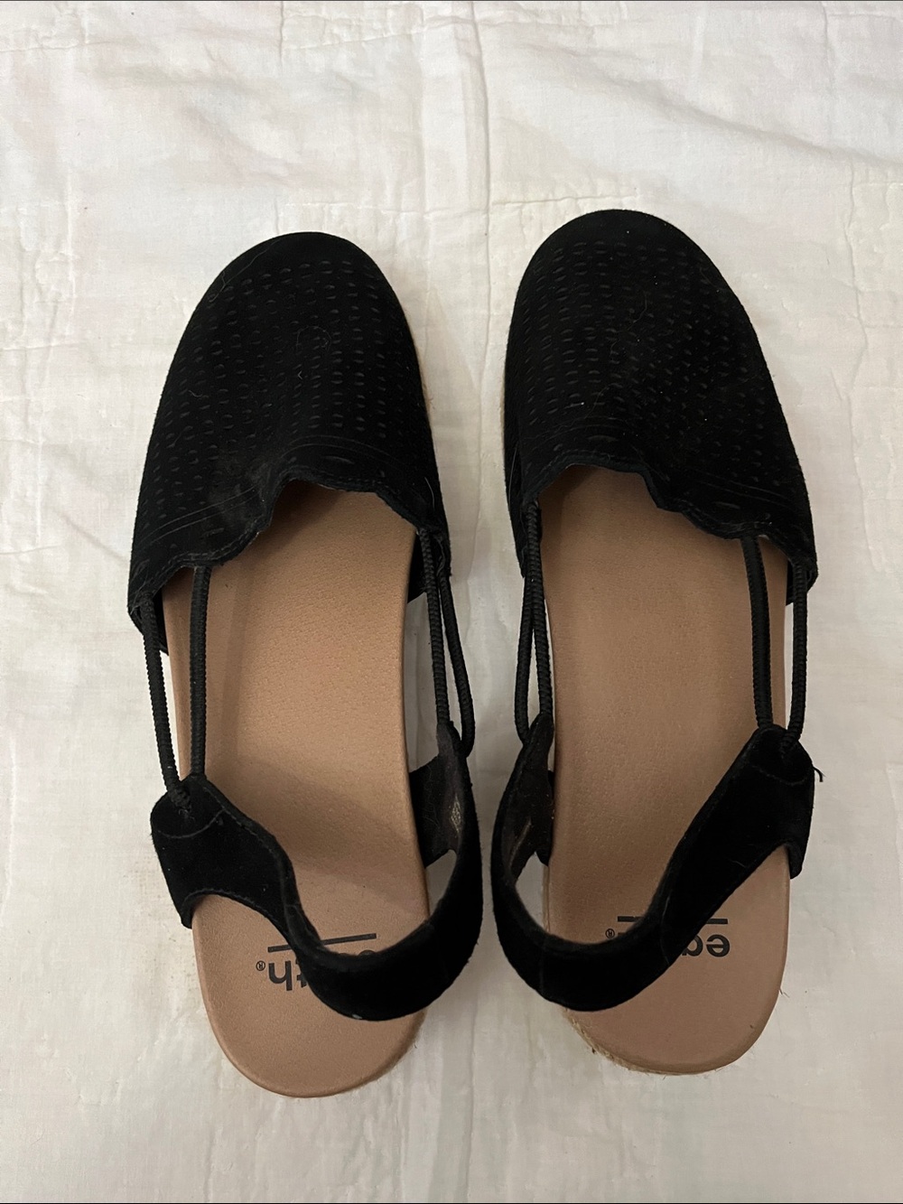 Earth Black Slingback Flats with Tan Insole
